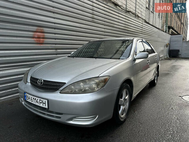 Серый Тойота Камри, объемом двигателя 3 л и пробегом 388 тыс. км за 4800 $, фото 5 на Automoto.ua