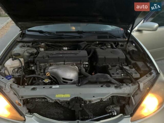 Тойота Камри 2004 в Киеве на Automoto.ua Серый Тойота Камри, объемом двигателя 2.36 л и пробегом 248 тыс. км за 4555 $, фото 9 на Automoto.ua