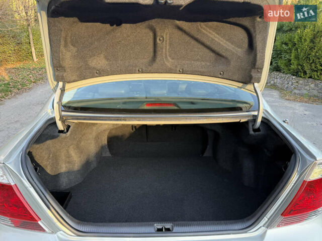 Серый Тойота Камри, объемом двигателя 2.4 л и пробегом 42 тыс. км за 10900 $, фото 61 на Automoto.ua