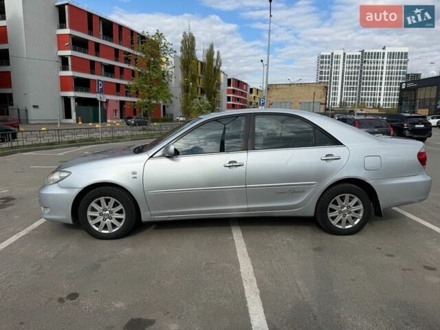 Сірий Тойота Камрі, об'ємом двигуна 3 л та пробігом 465 тис. км за 5900 $, фото 1 на Automoto.ua