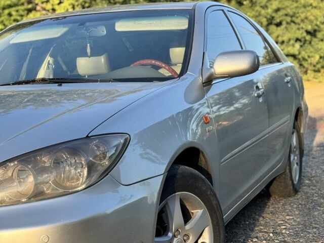 Сірий Тойота Камрі, об'ємом двигуна 2.4 л та пробігом 265 тис. км за 6000 $, фото 3 на Automoto.ua