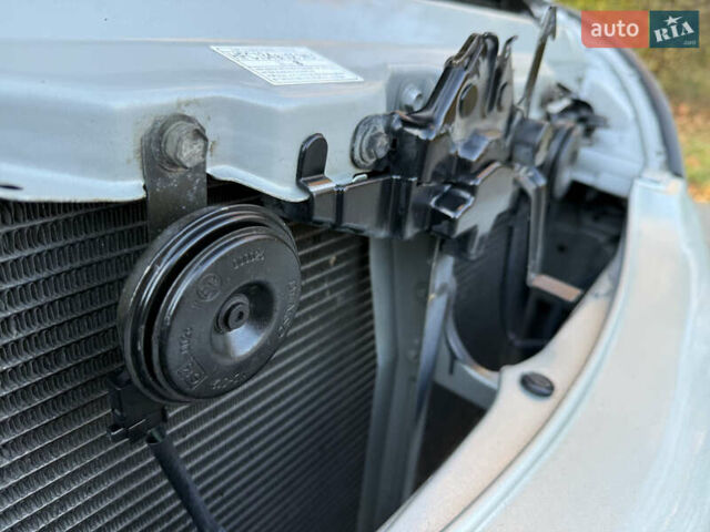 Серый Тойота Камри, объемом двигателя 2.4 л и пробегом 42 тыс. км за 10900 $, фото 59 на Automoto.ua