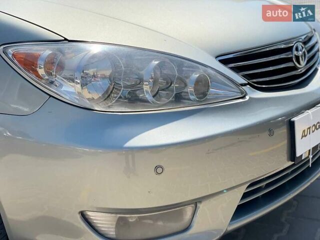 Сірий Тойота Камрі, об'ємом двигуна 3 л та пробігом 250 тис. км за 5500 $, фото 7 на Automoto.ua