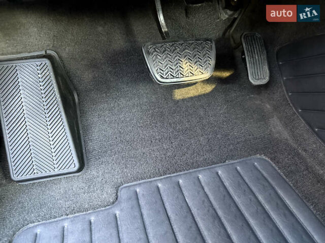 Серый Тойота Камри, объемом двигателя 2.4 л и пробегом 42 тыс. км за 10900 $, фото 73 на Automoto.ua