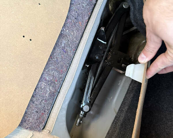 Серый Тойота Камри, объемом двигателя 2.4 л и пробегом 42 тыс. км за 10900 $, фото 65 на Automoto.ua