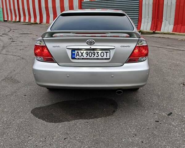 Сірий Тойота Камрі, об'ємом двигуна 3 л та пробігом 317 тис. км за 7700 $, фото 4 на Automoto.ua