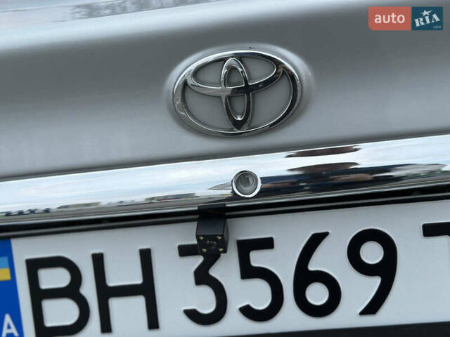 Серый Тойота Камри, объемом двигателя 2.36 л и пробегом 220 тыс. км за 6200 $, фото 22 на Automoto.ua