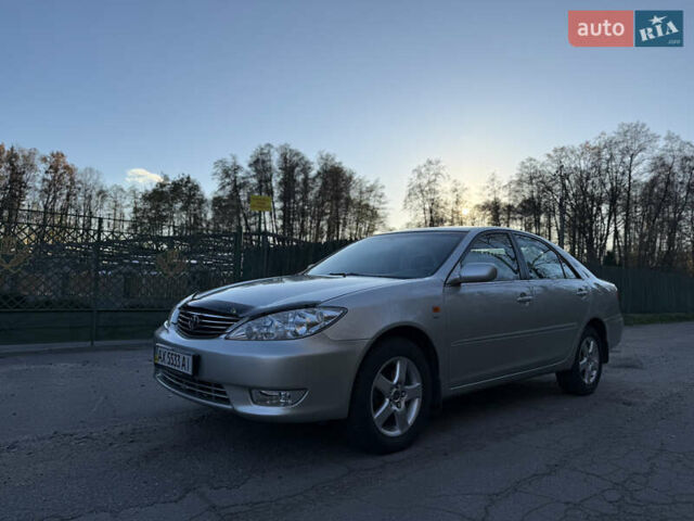 Серый Тойота Камри, объемом двигателя 2.4 л и пробегом 42 тыс. км за 10900 $, фото 6 на Automoto.ua