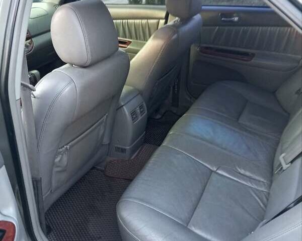 Серый Тойота Камри, объемом двигателя 3 л и пробегом 420 тыс. км за 5800 $, фото 6 на Automoto.ua