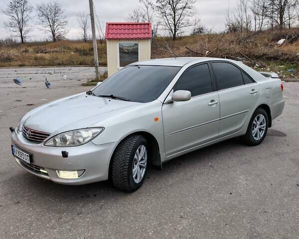 Сірий Тойота Камрі, об'ємом двигуна 3 л та пробігом 317 тис. км за 7700 $, фото 8 на Automoto.ua