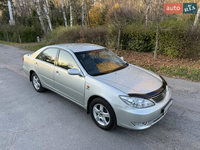 Серый Тойота Камри, объемом двигателя 2.4 л и пробегом 42 тыс. км за 10900 $, фото 22 на Automoto.ua