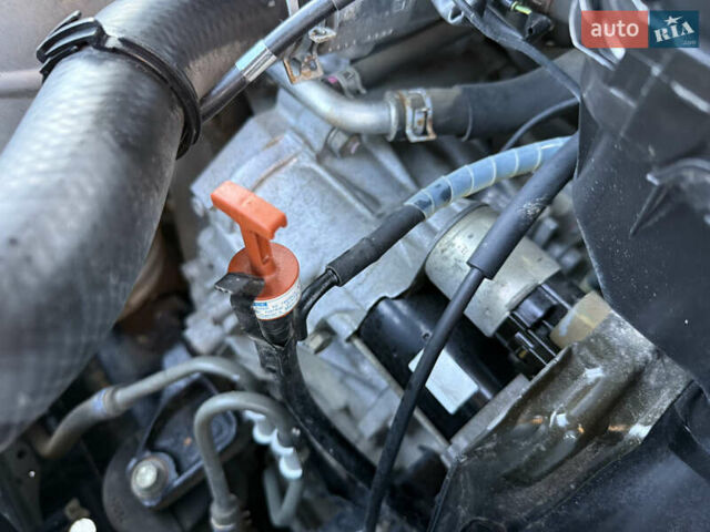 Серый Тойота Камри, объемом двигателя 2.4 л и пробегом 42 тыс. км за 10900 $, фото 56 на Automoto.ua