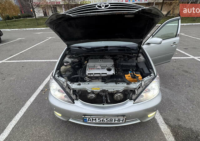 Сірий Тойота Камрі, об'ємом двигуна 3 л та пробігом 346 тис. км за 6270 $, фото 10 на Automoto.ua