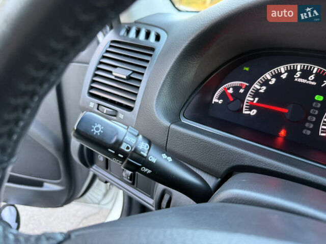 Серый Тойота Камри, объемом двигателя 2.4 л и пробегом 42 тыс. км за 10900 $, фото 83 на Automoto.ua