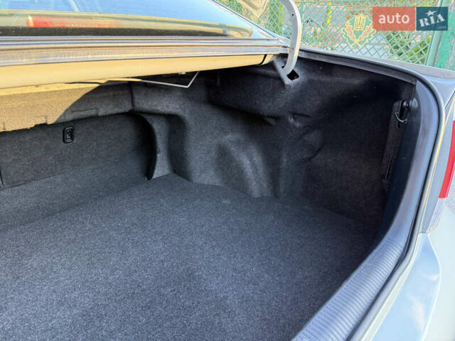 Серый Тойота Камри, объемом двигателя 2.4 л и пробегом 42 тыс. км за 10900 $, фото 62 на Automoto.ua