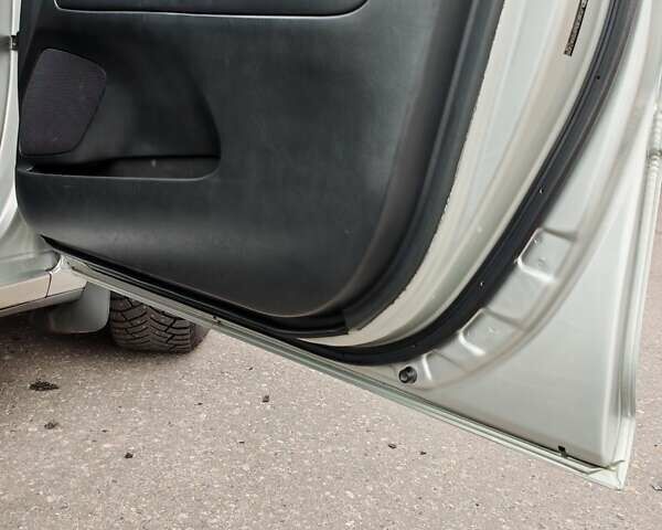 Сірий Тойота Камрі, об'ємом двигуна 3 л та пробігом 317 тис. км за 7700 $, фото 61 на Automoto.ua