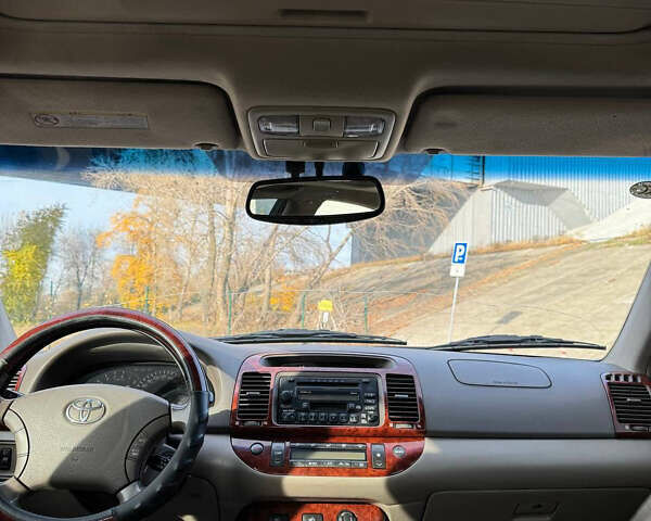 Сірий Тойота Камрі, об'ємом двигуна 2.4 л та пробігом 333 тис. км за 5500 $, фото 10 на Automoto.ua