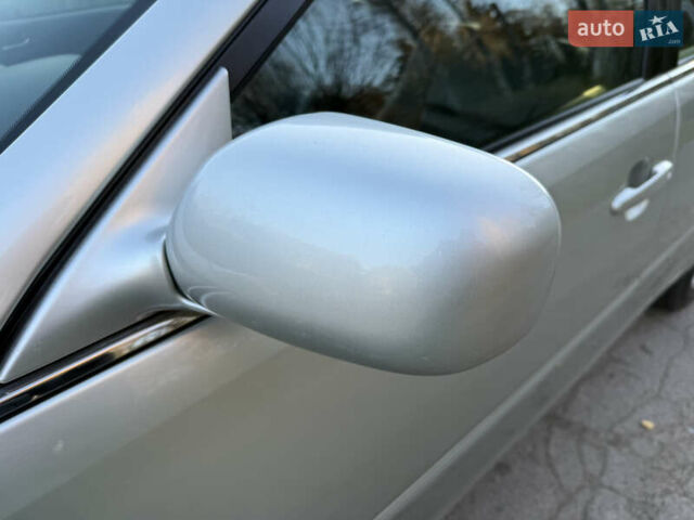 Серый Тойота Камри, объемом двигателя 2.4 л и пробегом 42 тыс. км за 10900 $, фото 33 на Automoto.ua