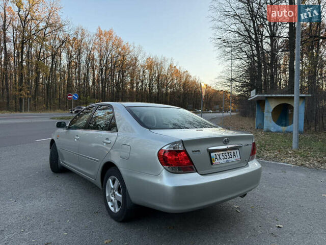 Серый Тойота Камри, объемом двигателя 2.4 л и пробегом 42 тыс. км за 10900 $, фото 4 на Automoto.ua