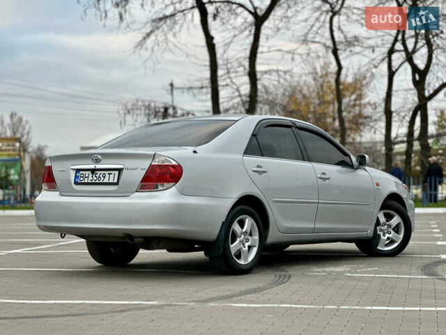 Серый Тойота Камри, объемом двигателя 2.36 л и пробегом 220 тыс. км за 6200 $, фото 6 на Automoto.ua