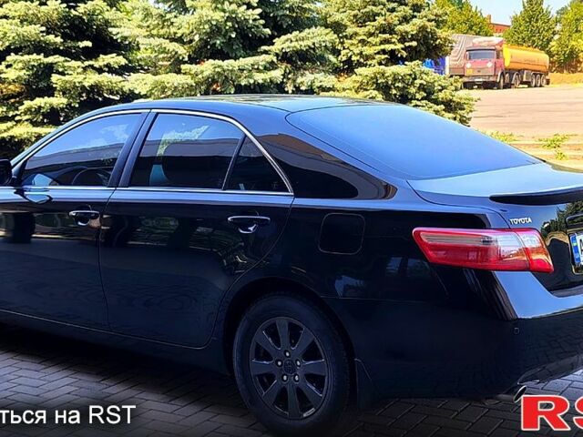 Серый Тойота Камри, объемом двигателя 1.6 л и пробегом 212 тыс. км за 9300 $, фото 3 на Automoto.ua