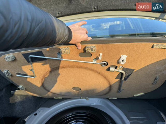 Серый Тойота Камри, объемом двигателя 2.4 л и пробегом 42 тыс. км за 10900 $, фото 66 на Automoto.ua