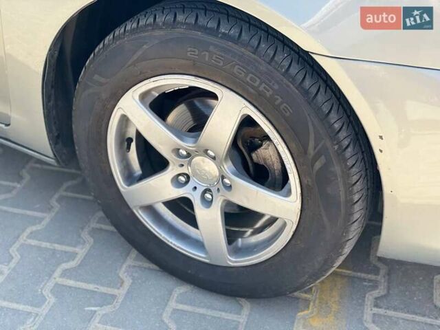 Сірий Тойота Камрі, об'ємом двигуна 3 л та пробігом 250 тис. км за 5500 $, фото 4 на Automoto.ua