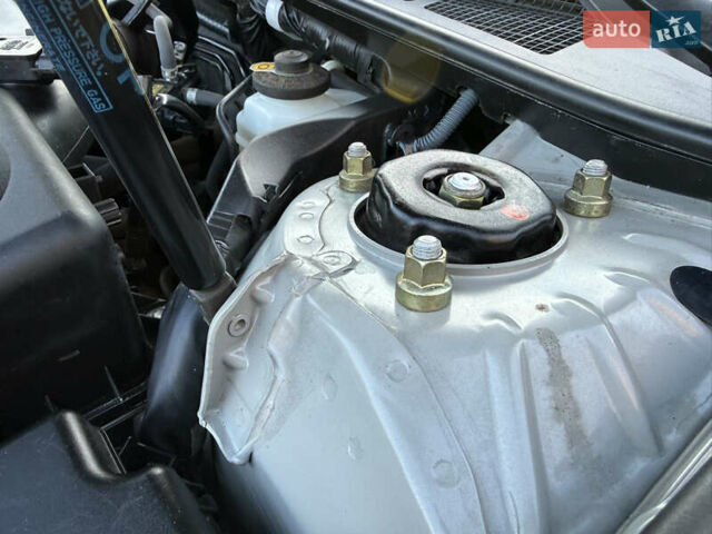 Серый Тойота Камри, объемом двигателя 2.4 л и пробегом 42 тыс. км за 10900 $, фото 52 на Automoto.ua