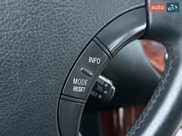 Серый Тойота Камри, объемом двигателя 2.36 л и пробегом 220 тыс. км за 6200 $, фото 50 на Automoto.ua