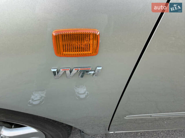 Серый Тойота Камри, объемом двигателя 2.4 л и пробегом 42 тыс. км за 10900 $, фото 34 на Automoto.ua