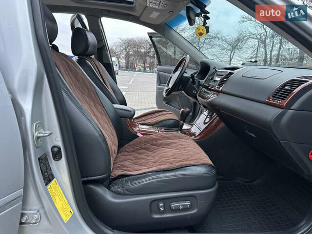 Серый Тойота Камри, объемом двигателя 2.36 л и пробегом 220 тыс. км за 6200 $, фото 34 на Automoto.ua