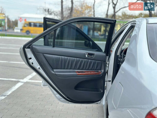 Серый Тойота Камри, объемом двигателя 2.36 л и пробегом 220 тыс. км за 6200 $, фото 27 на Automoto.ua