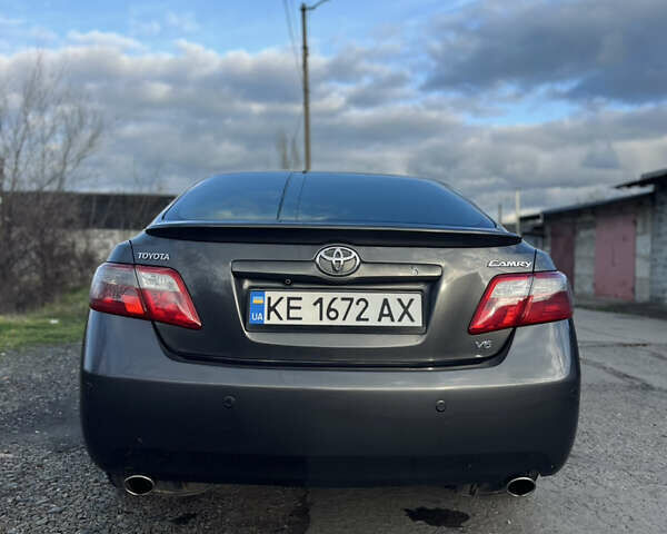 Серый Тойота Камри, объемом двигателя 3.5 л и пробегом 293 тыс. км за 7600 $, фото 18 на Automoto.ua
