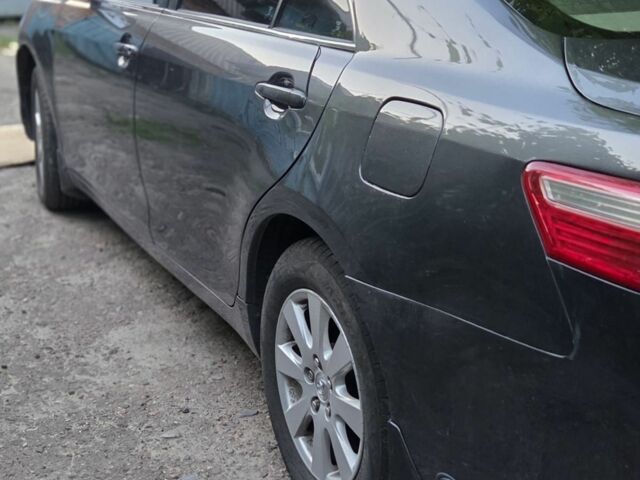 Серый Тойота Камри, объемом двигателя 3 л и пробегом 154 тыс. км за 9800 $, фото 2 на Automoto.ua