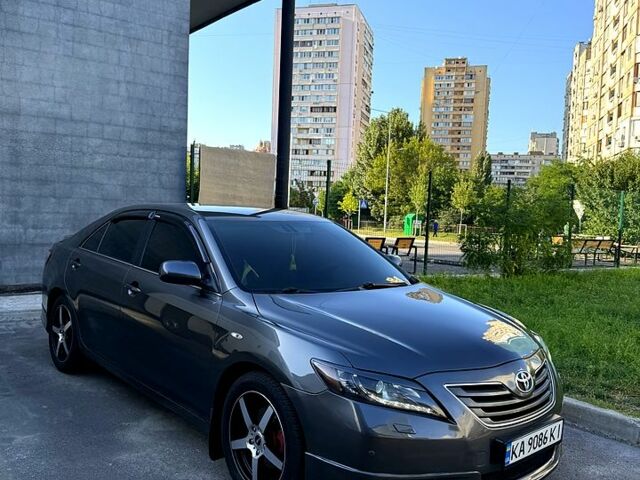 Сірий Тойота Камрі, об'ємом двигуна 3.5 л та пробігом 199 тис. км за 7350 $, фото 5 на Automoto.ua