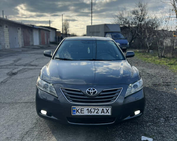 Серый Тойота Камри, объемом двигателя 3.5 л и пробегом 293 тыс. км за 7600 $, фото 15 на Automoto.ua