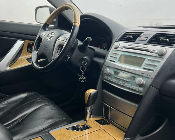 Сірий Тойота Камрі, об'ємом двигуна 3.46 л та пробігом 363 тис. км за 7999 $, фото 32 на Automoto.ua