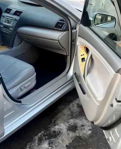 Серый Тойота Камри, объемом двигателя 3.5 л и пробегом 130 тыс. км за 10500 $, фото 15 на Automoto.ua