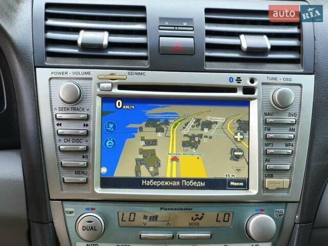 Серый Тойота Камри, объемом двигателя 3.5 л и пробегом 219 тыс. км за 8750 $, фото 19 на Automoto.ua