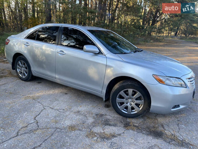 Серый Тойота Камри, объемом двигателя 2.4 л и пробегом 272 тыс. км за 7500 $, фото 8 на Automoto.ua