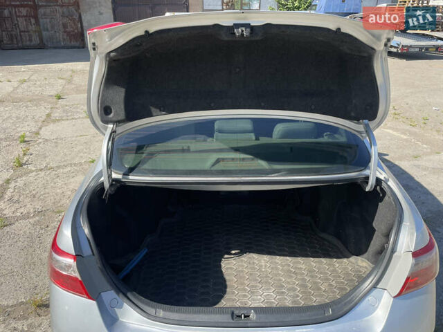 Серый Тойота Камри, объемом двигателя 3.5 л и пробегом 278 тыс. км за 8300 $, фото 23 на Automoto.ua