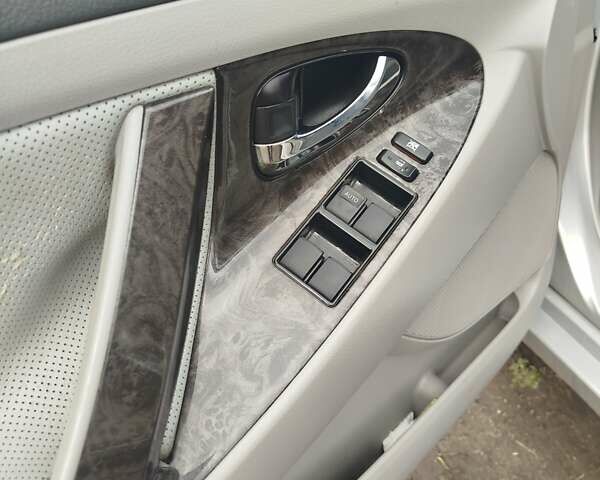 Сірий Тойота Камрі, об'ємом двигуна 3.5 л та пробігом 323 тис. км за 8000 $, фото 14 на Automoto.ua