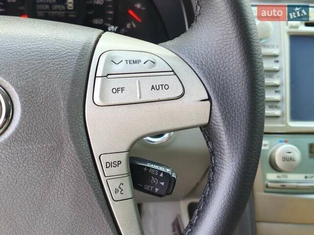 Серый Тойота Камри, объемом двигателя 3.5 л и пробегом 219 тыс. км за 8750 $, фото 16 на Automoto.ua