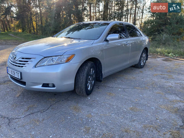 Серый Тойота Камри, объемом двигателя 2.4 л и пробегом 272 тыс. км за 7500 $, фото 9 на Automoto.ua