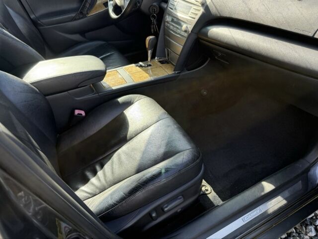 Серый Тойота Камри, объемом двигателя 3.5 л и пробегом 250 тыс. км за 4650 $, фото 7 на Automoto.ua