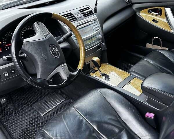 Сірий Тойота Камрі, об'ємом двигуна 3.5 л та пробігом 380 тис. км за 9300 $, фото 10 на Automoto.ua