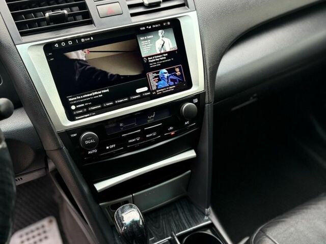 Серый Тойота Камри, объемом двигателя 3.5 л и пробегом 264 тыс. км за 9200 $, фото 13 на Automoto.ua