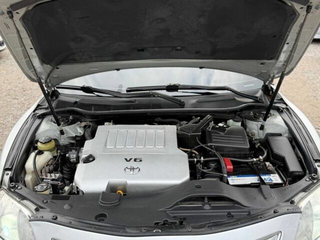 Серый Тойота Камри, объемом двигателя 3.5 л и пробегом 196 тыс. км за 8999 $, фото 7 на Automoto.ua