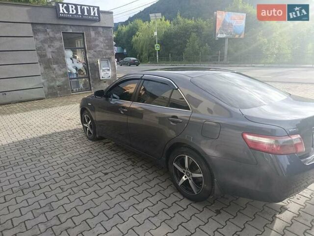 Сірий Тойота Камрі, об'ємом двигуна 2.36 л та пробігом 282 тис. км за 8600 $, фото 26 на Automoto.ua