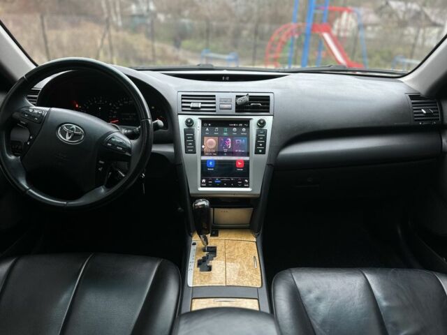 Серый Тойота Камри, объемом двигателя 2.4 л и пробегом 350 тыс. км за 6500 $, фото 9 на Automoto.ua